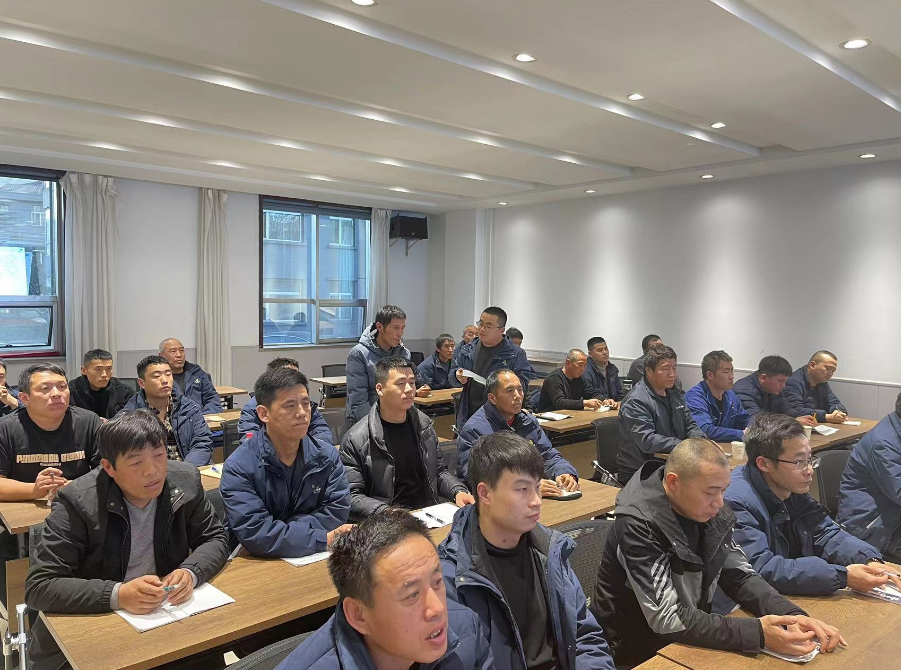 （中国）科技公司开展“井下绞车工”专项培训